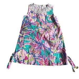 Lilly Pulitzer Girls Size 4 Cotton Shift Dress Floral Print w/ Pockets & Eyelet